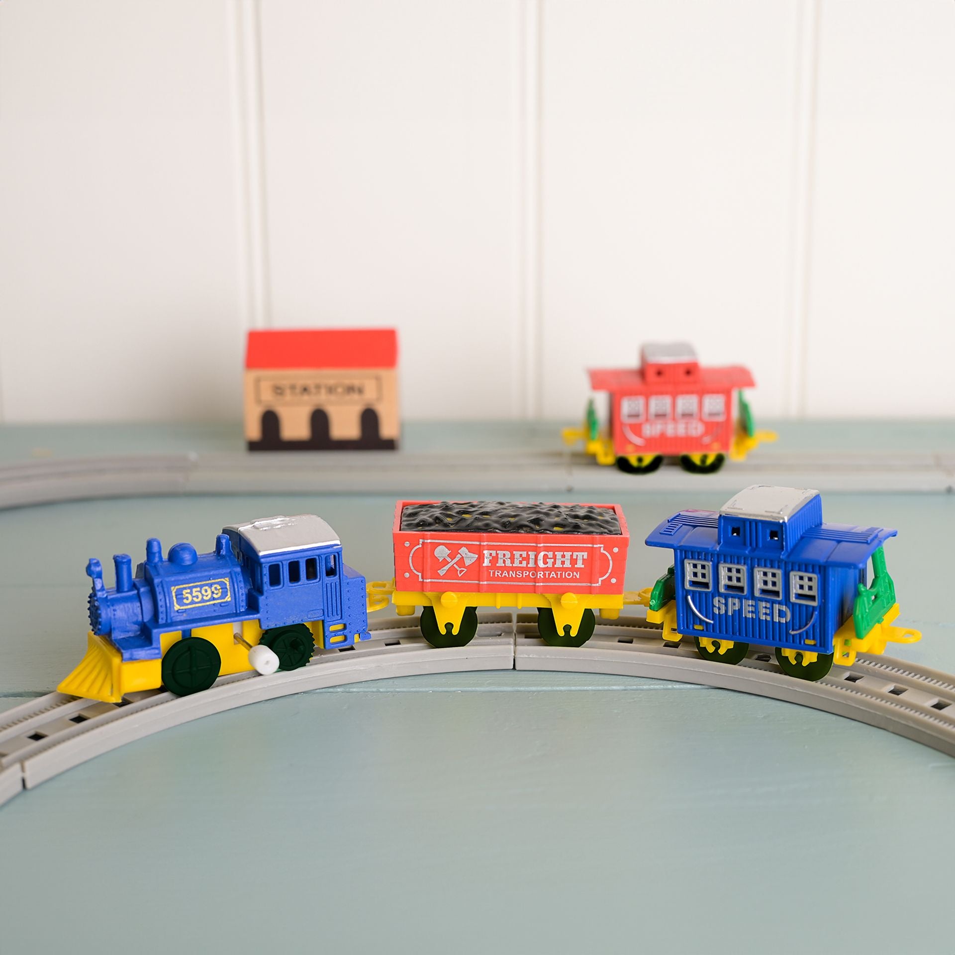 Apples To Pears Gift In A Tin Wind Up Train Set