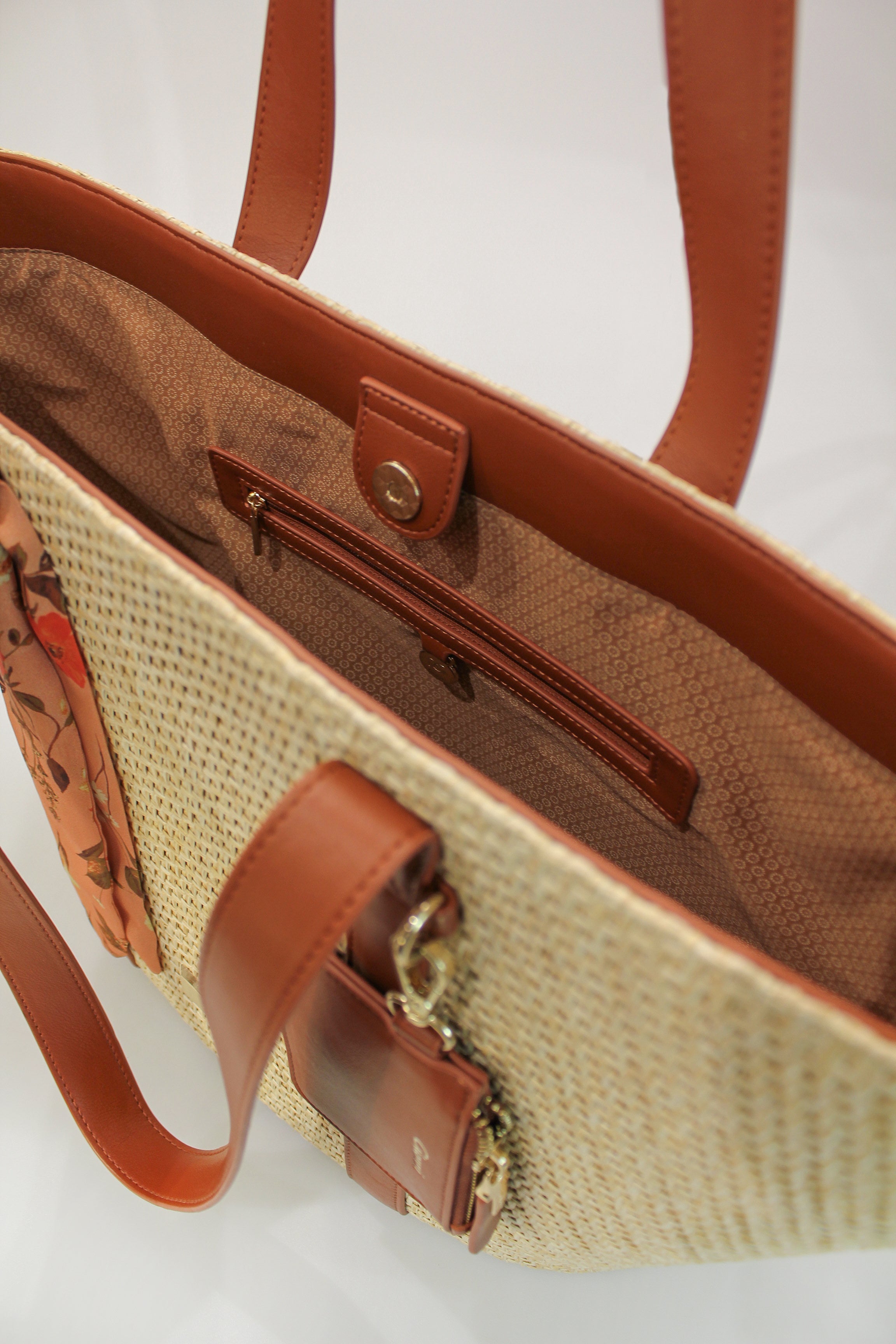 Gionni Sandy Tan And Natural Straw Tote Bag With Scarf And Mini Purse
