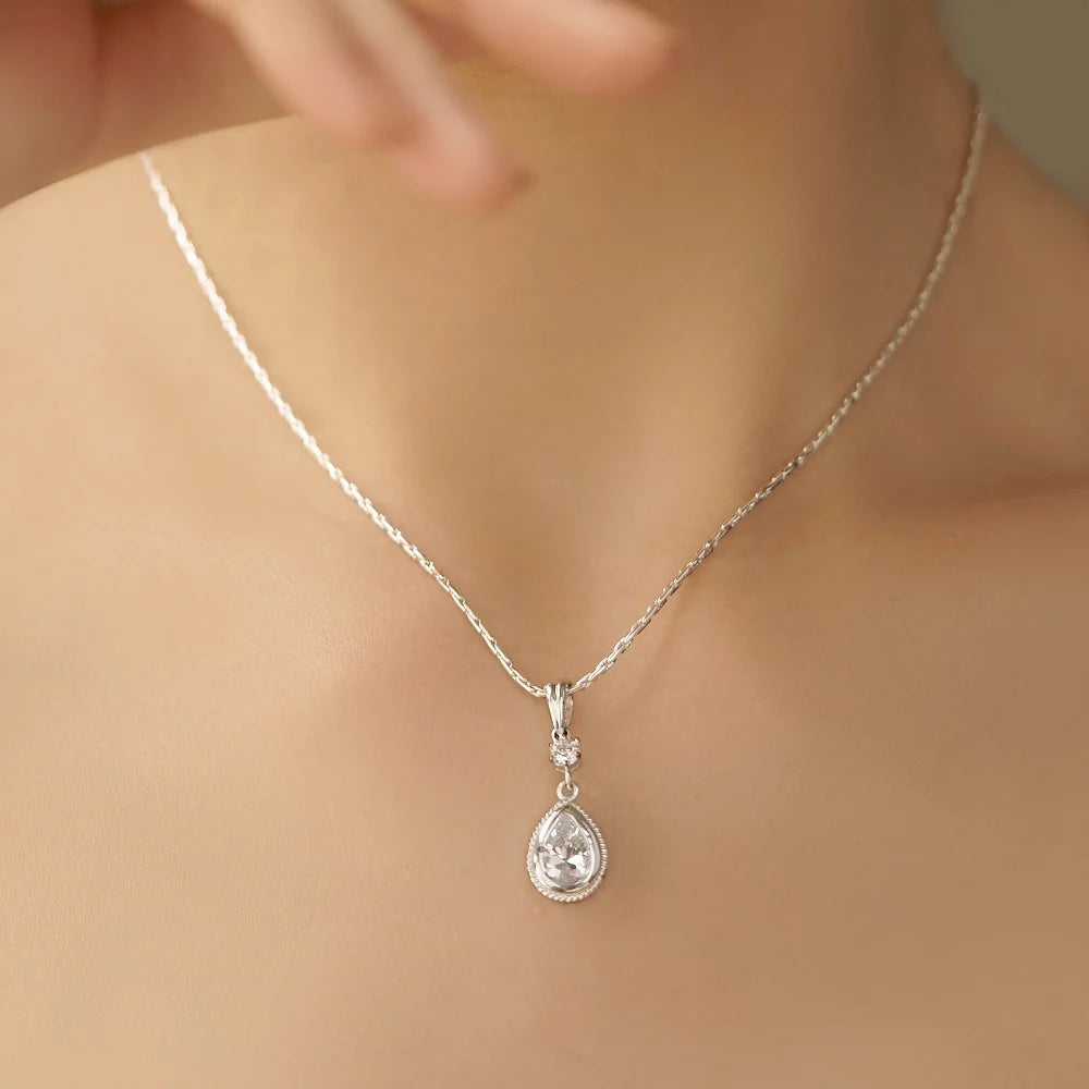 Newbridge Drop Pendant Clear Stone