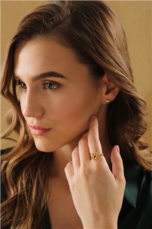 Newbridge Heart Revolving Ring with Ruby Red Stones