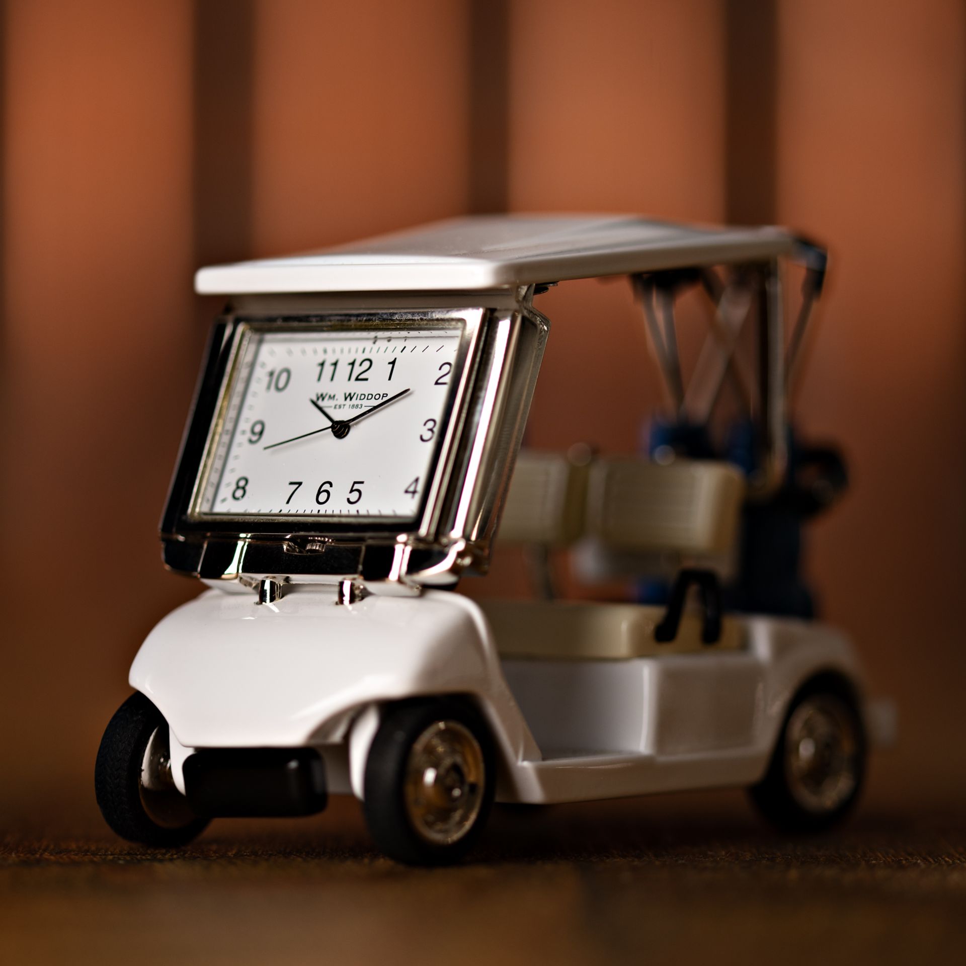 Miniature Clock Golf Caddy