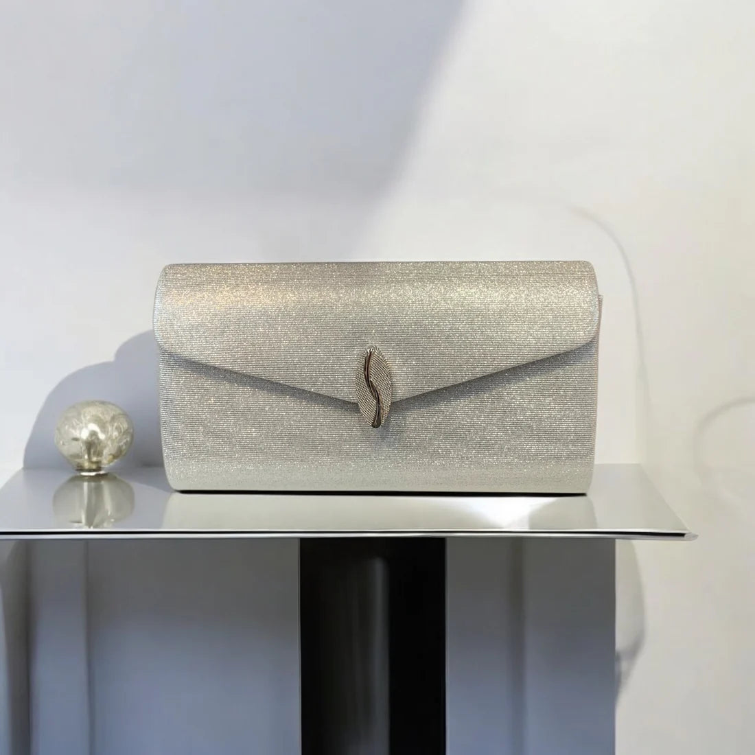 Silver Dress Bag With Disc Clasp And Swirl
