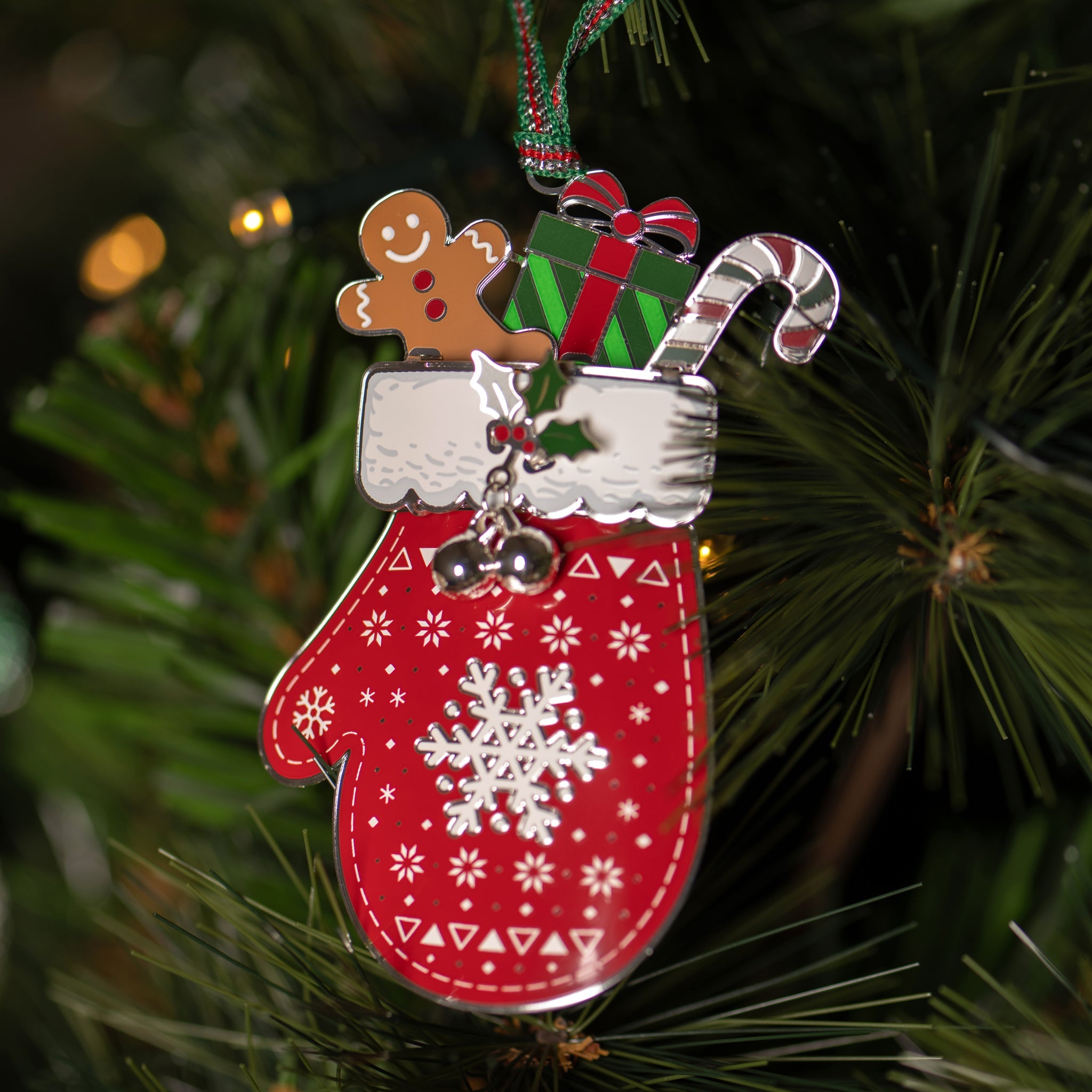 Newbridge Snow Mitten Christmas Tree Decoration