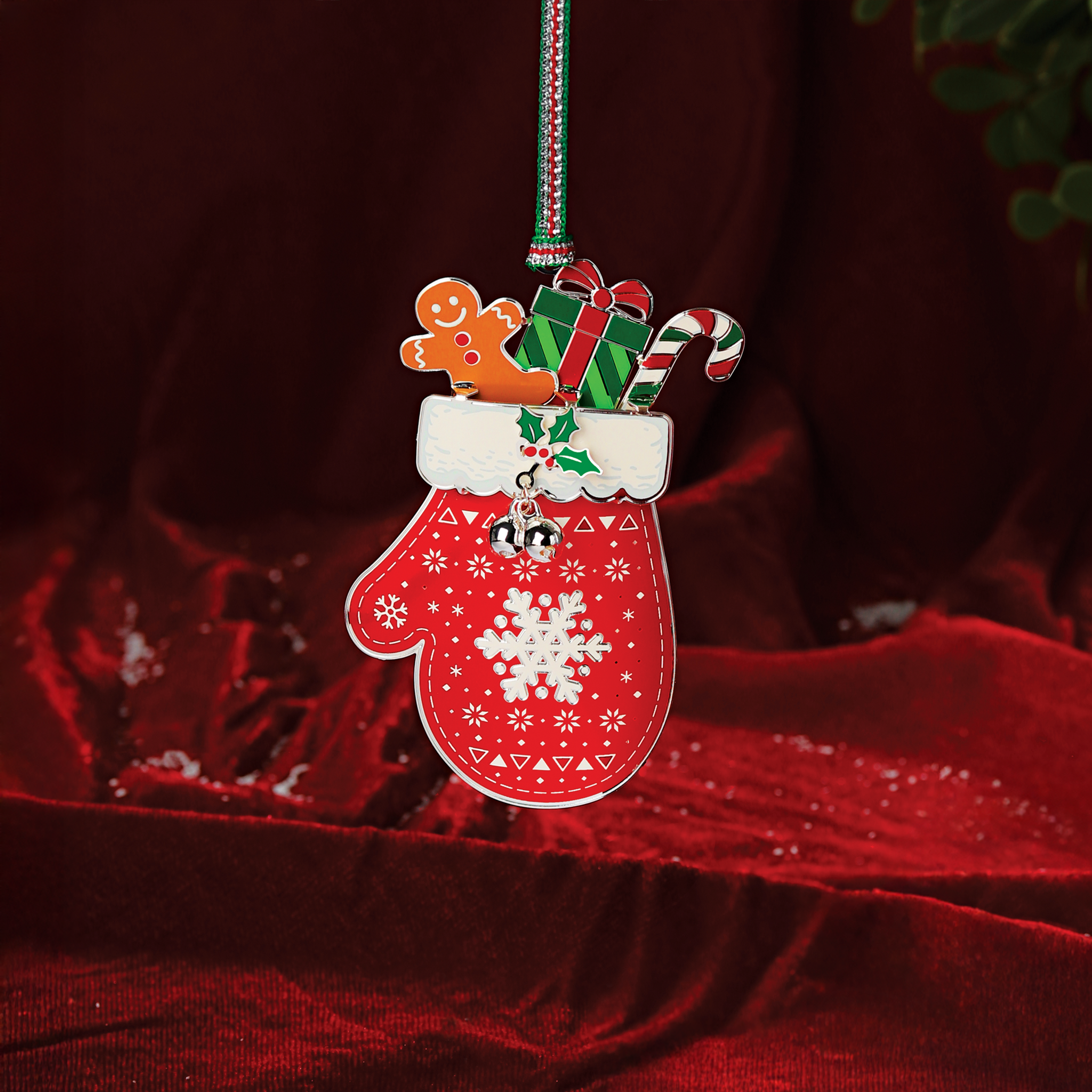 Newbridge Snow Mitten Christmas Tree Decoration