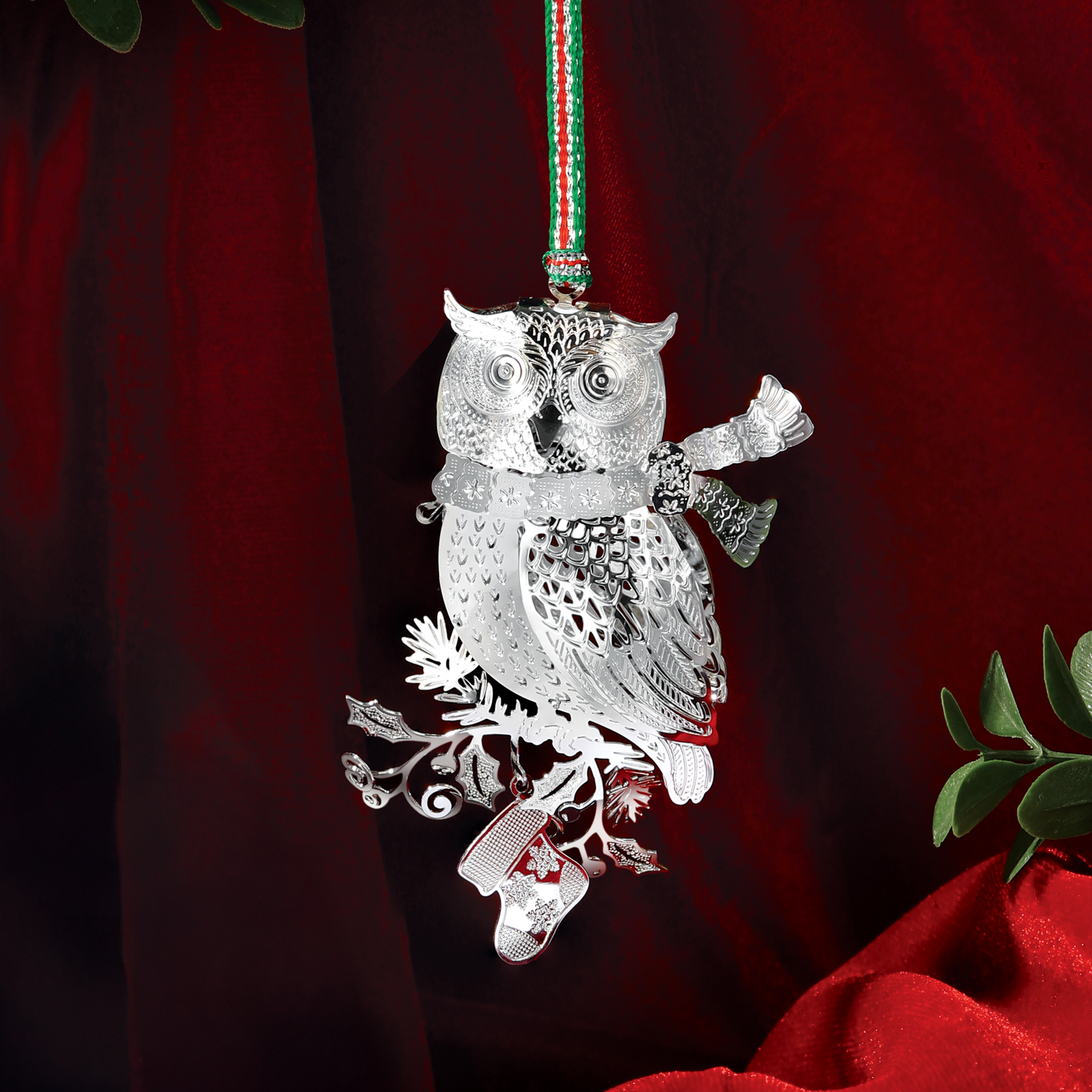 Newbridge Owl with Scarf Christmas Tree Decoration