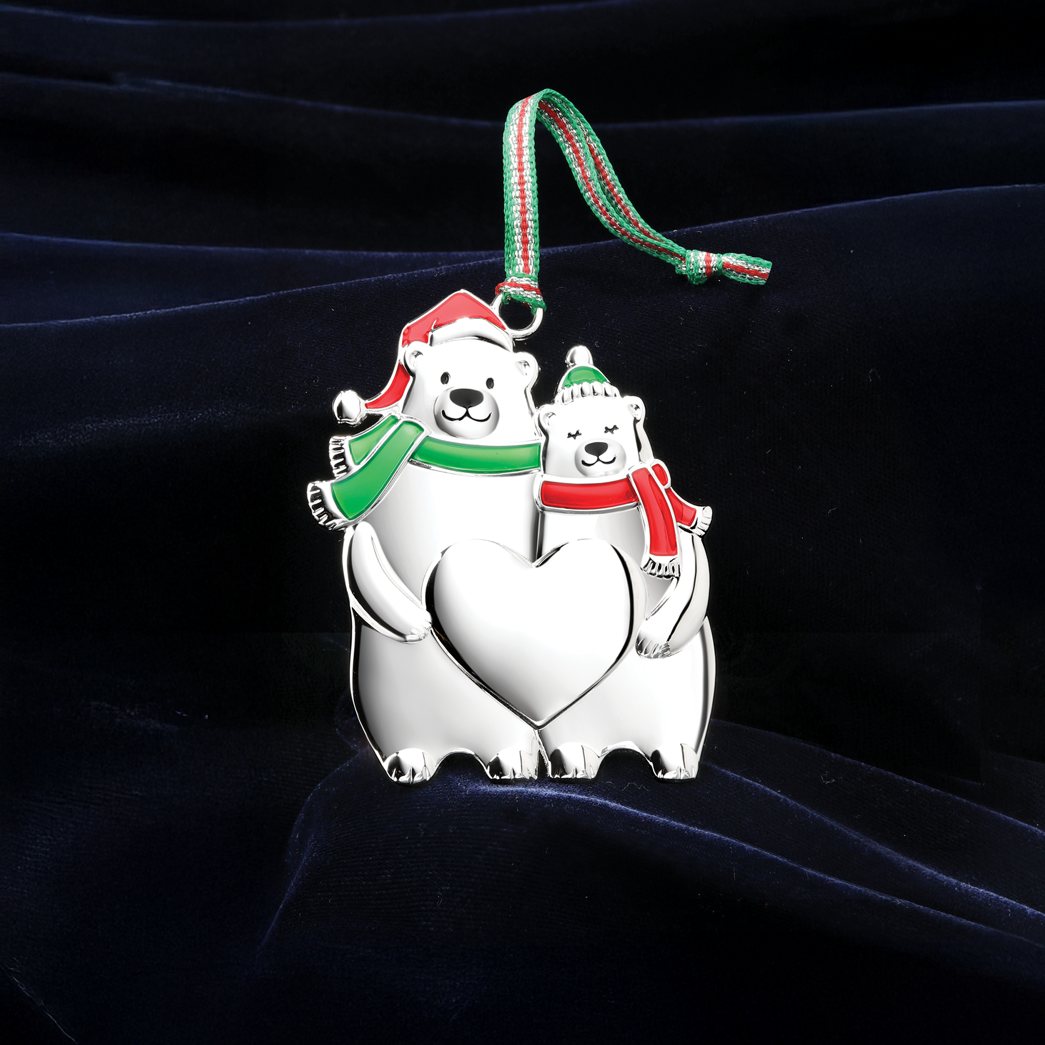 Newbridge Polar Bear Couple Christmas Tree Decoration
