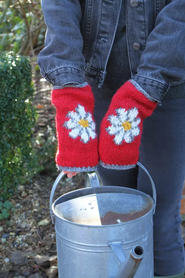 Daisy Handwarmer Red