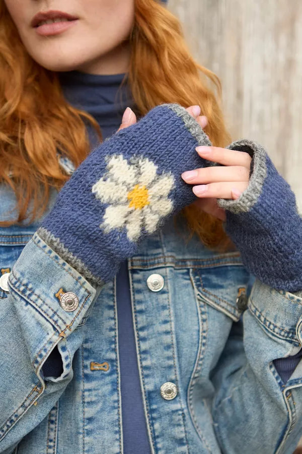Daisy Handwarmer Denim